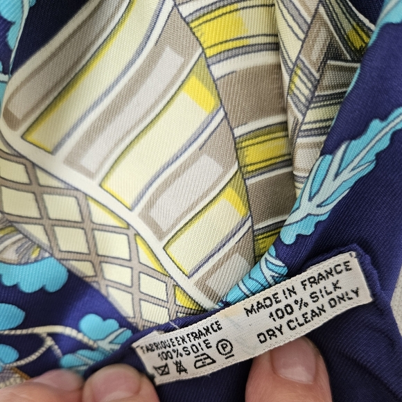 π¨π΅ Hermes blue silk scarf authentic 90X90cm π¨π΅ - Picture 10 of 10